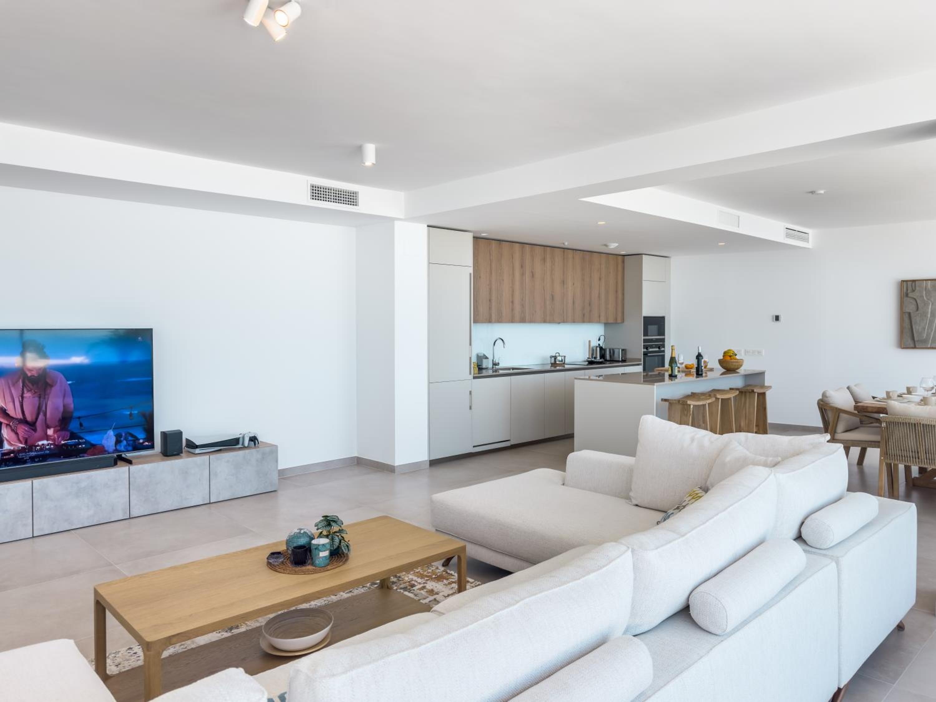 Panoramic sea view 4 Bedroom stupa Duplex with Jacuzzi view 2