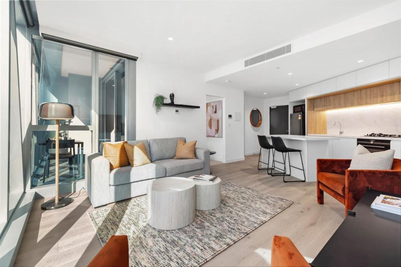 Opulent Suite at Westside Place