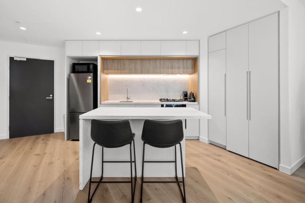Opulent Suite at Westside Place
