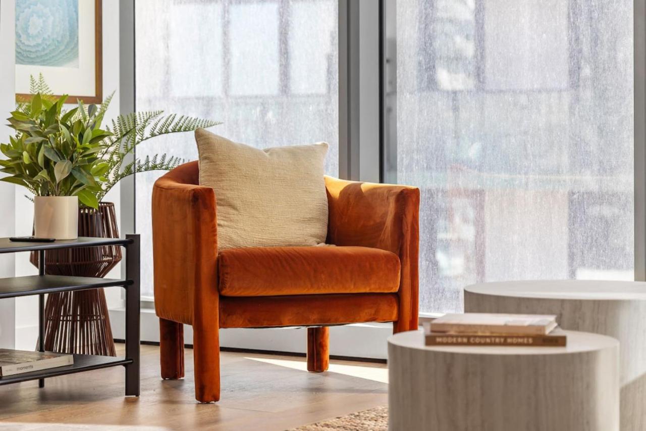 Opulent Suite at Westside Place