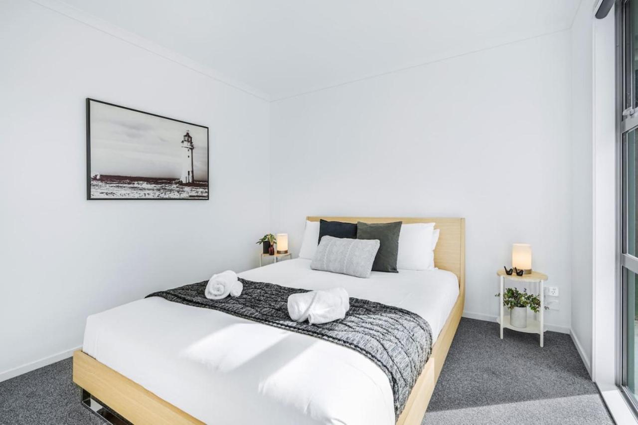 Modern, Central and Classy - By KOSH BNB view 3