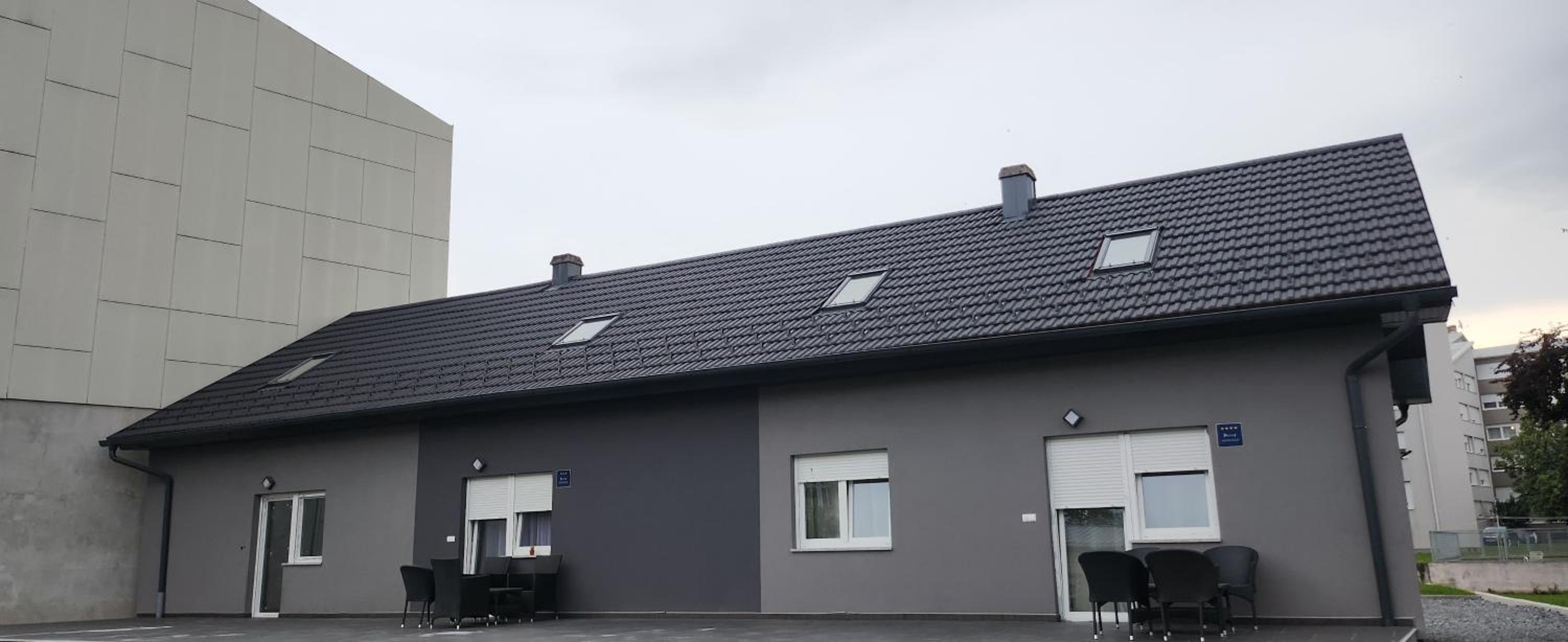 Hotel Oniks - Image 1