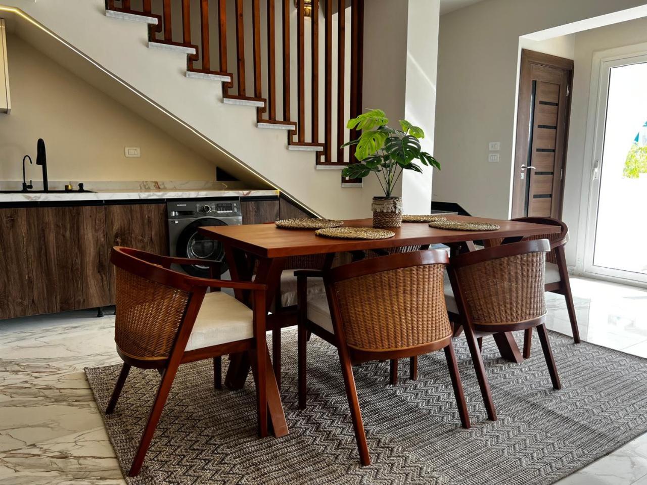Luxury Twin Villa Mountain View