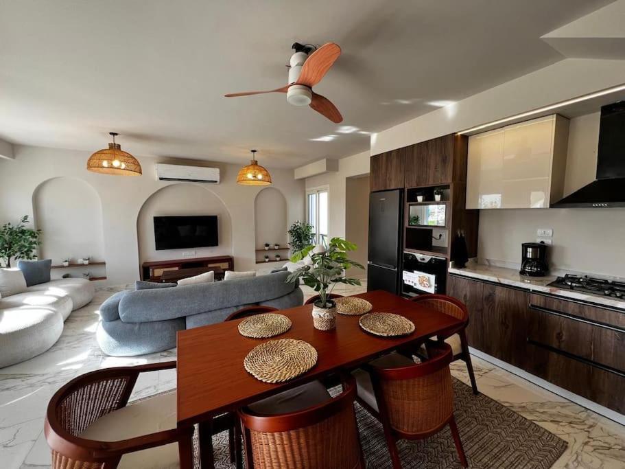 Luxury Twin Villa Mountain View