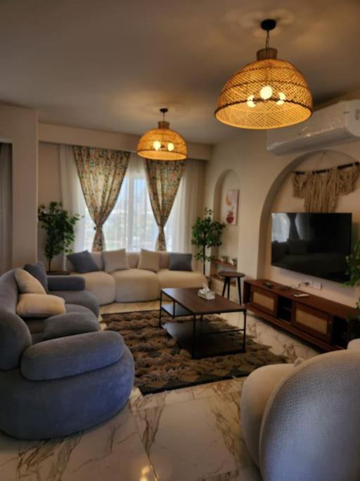 Luxury Twin Villa Mountain View