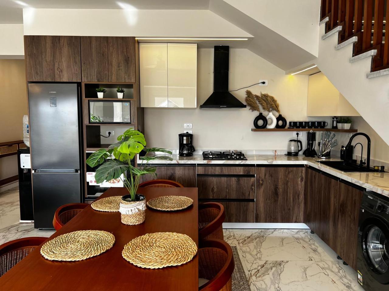 Luxury Twin Villa Mountain View