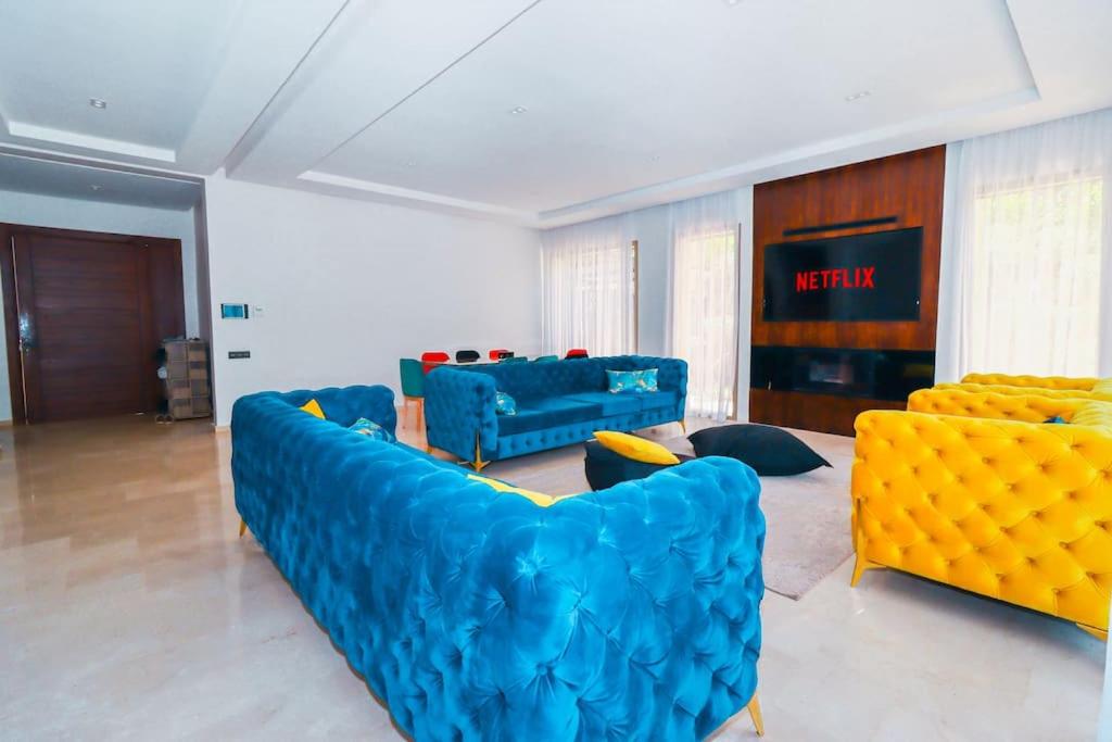 lounge