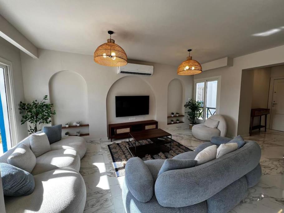 Luxury Twin Villa Mountain View