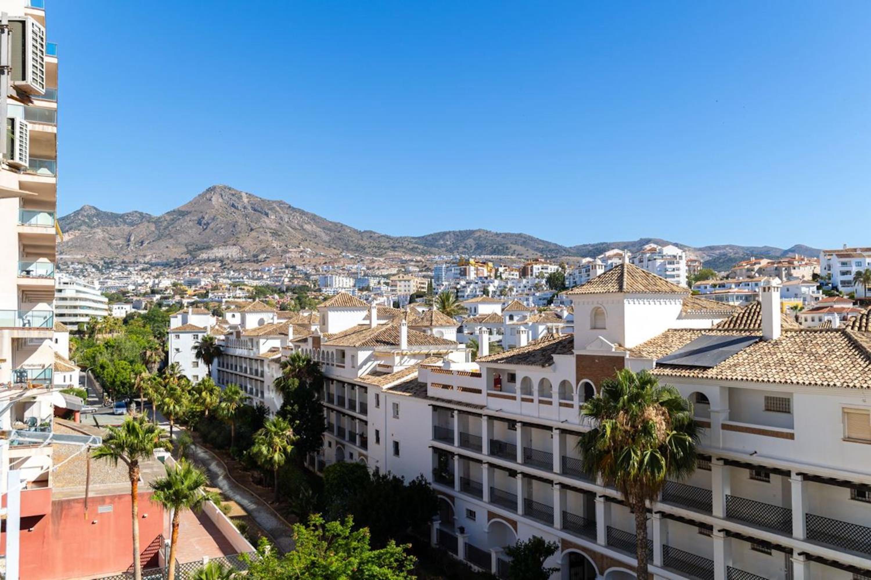 Holidays2Benalmadena Mayte Studio AACC & Terraza