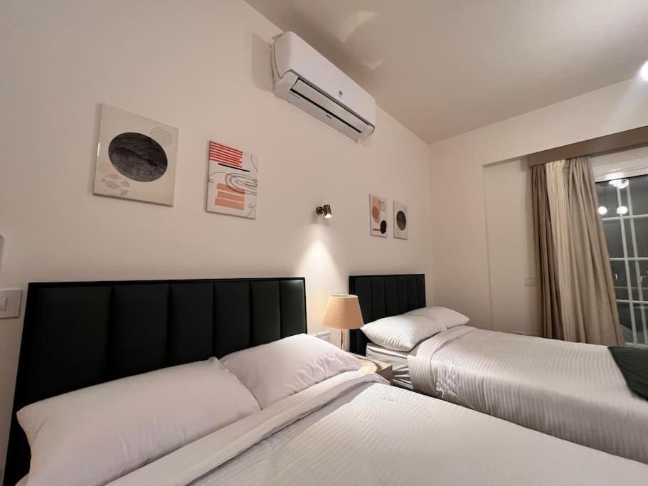 White Palace served Apartment 22