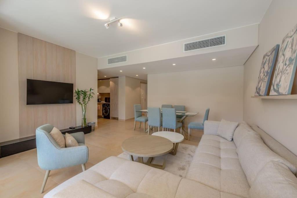 Stylish Gouna Escape 2BR Mangroovy Beach Pool Access