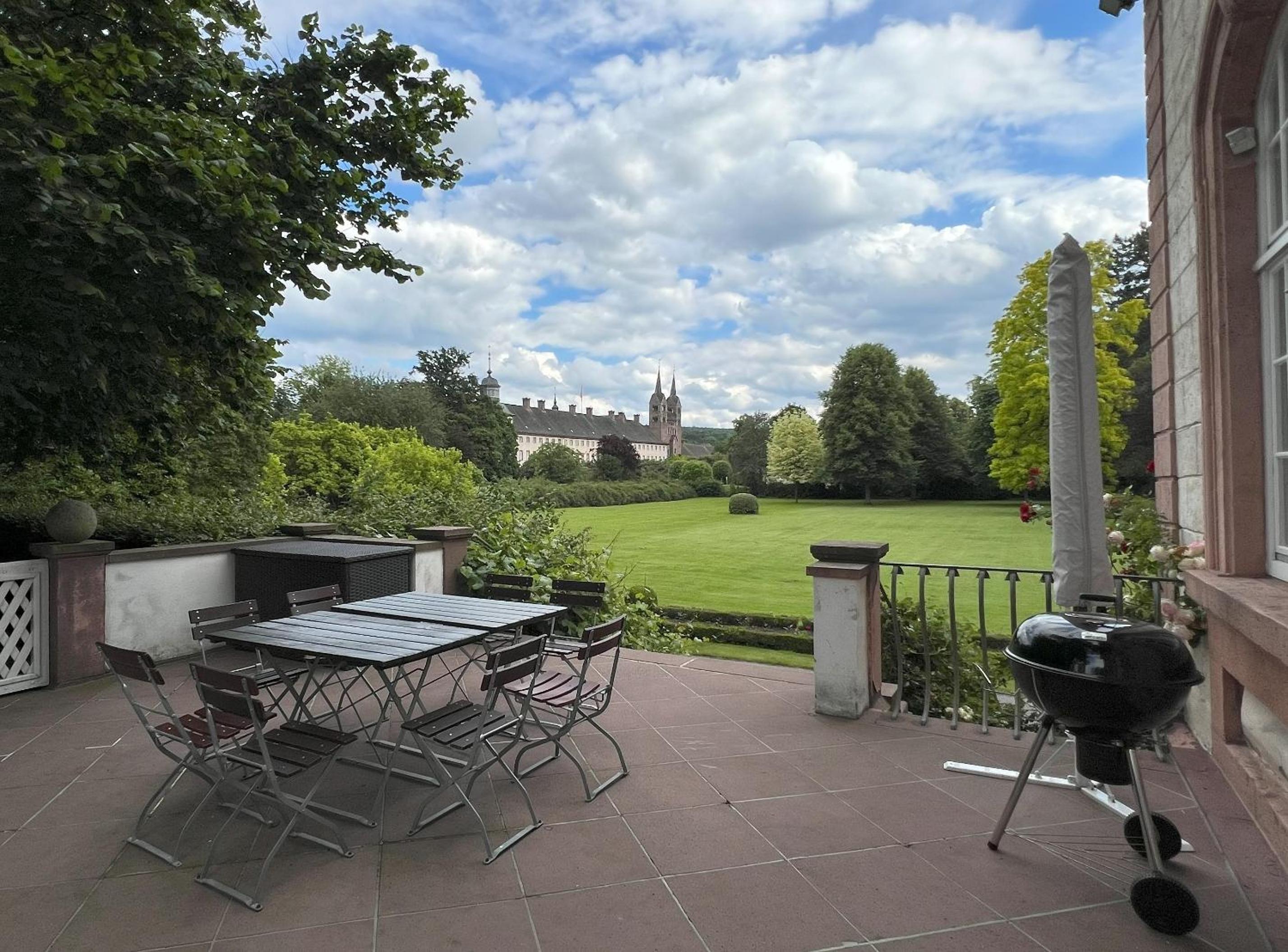 Teehaus im Schlosspark Weltkulturerbe Corvey view 3