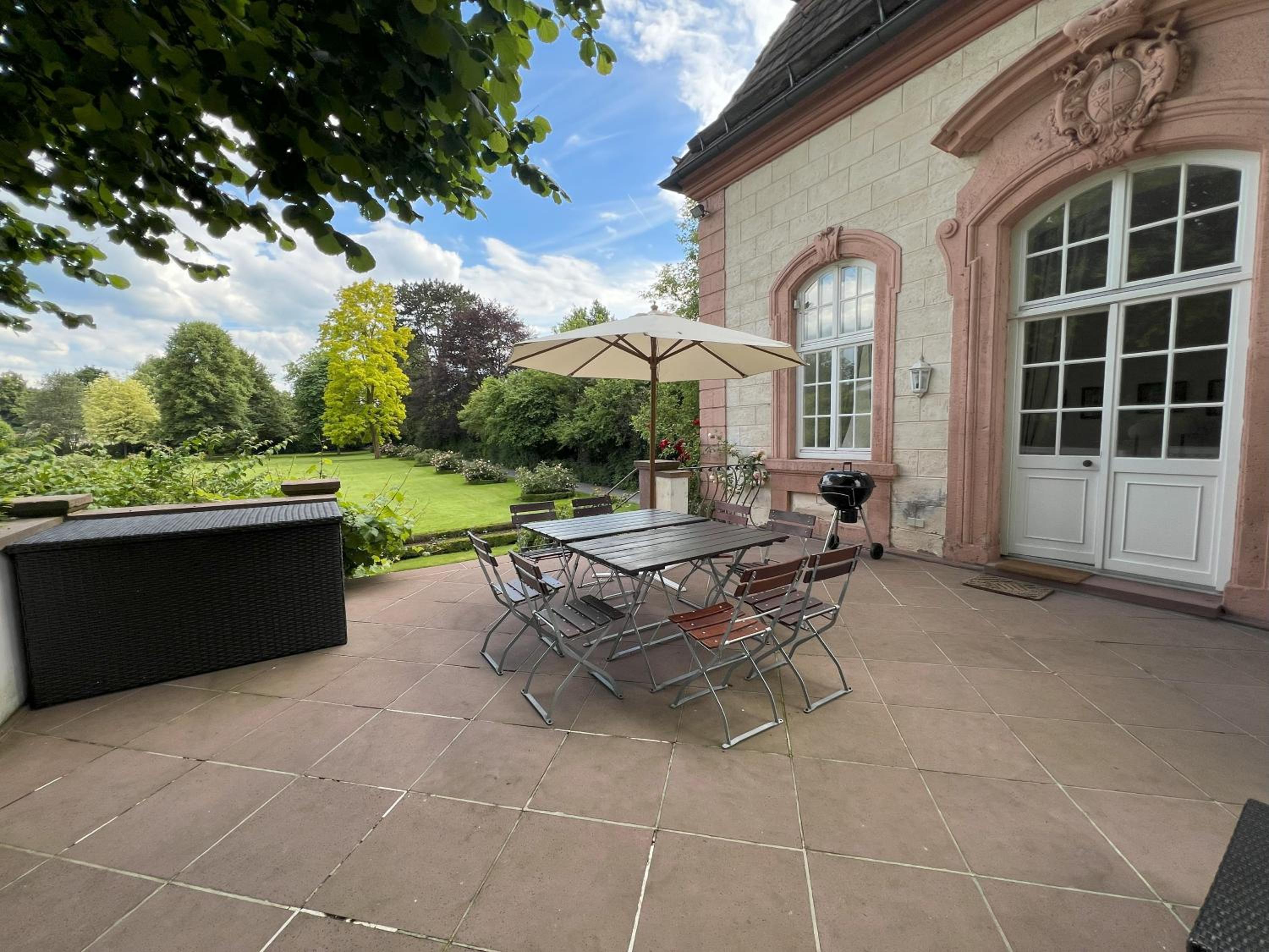 Teehaus im Schlosspark Weltkulturerbe Corvey view 4