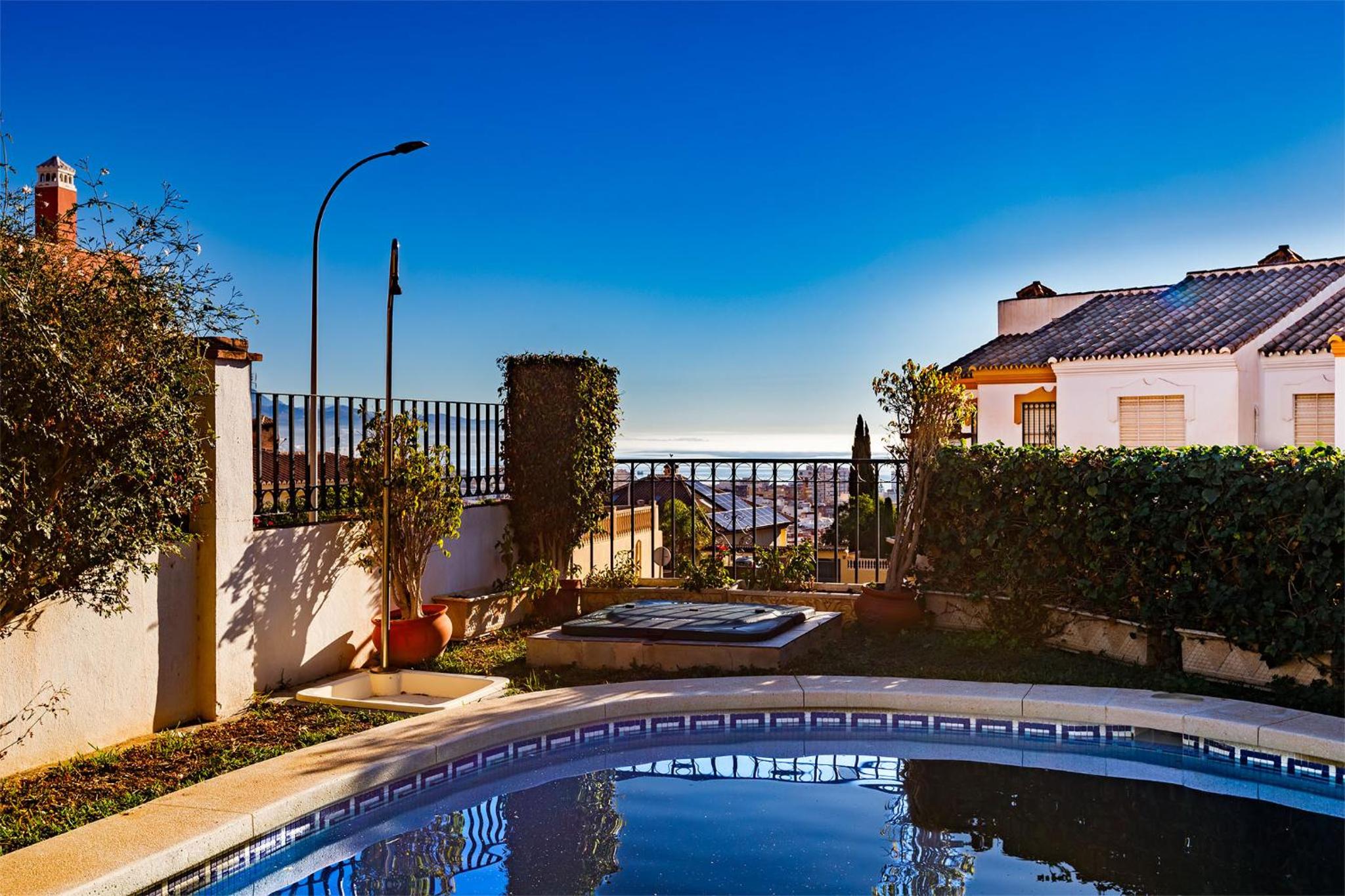 A&N Private Pool Garden Villa with BBQ Torre del Mar view 5