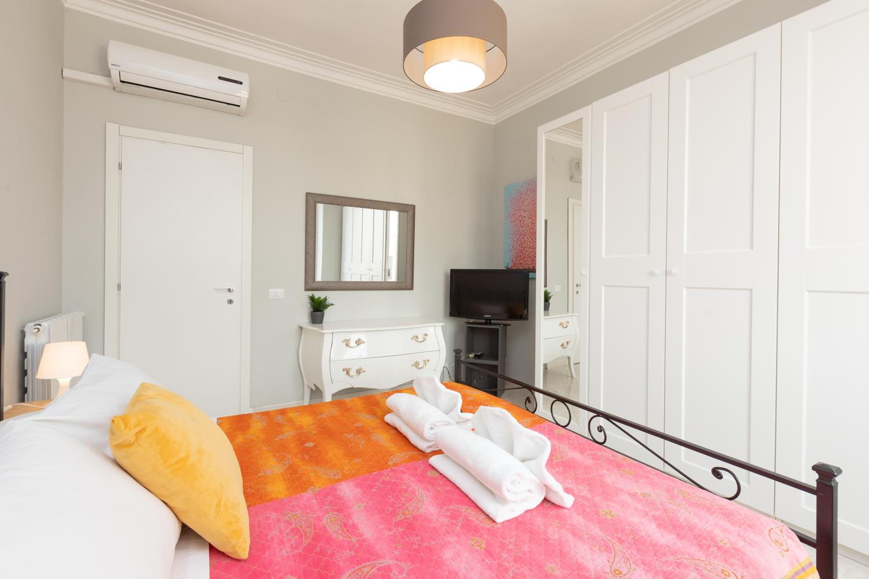 Cupolone view Penthouse by Rental in Rome
