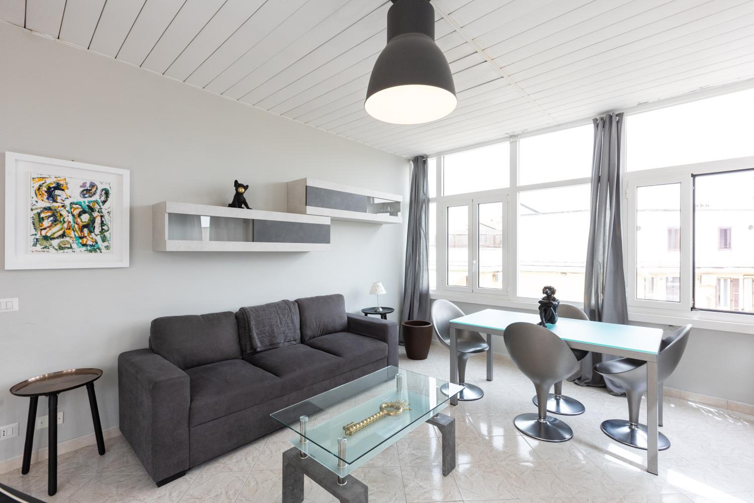 Cupolone view Penthouse by Rental in Rome