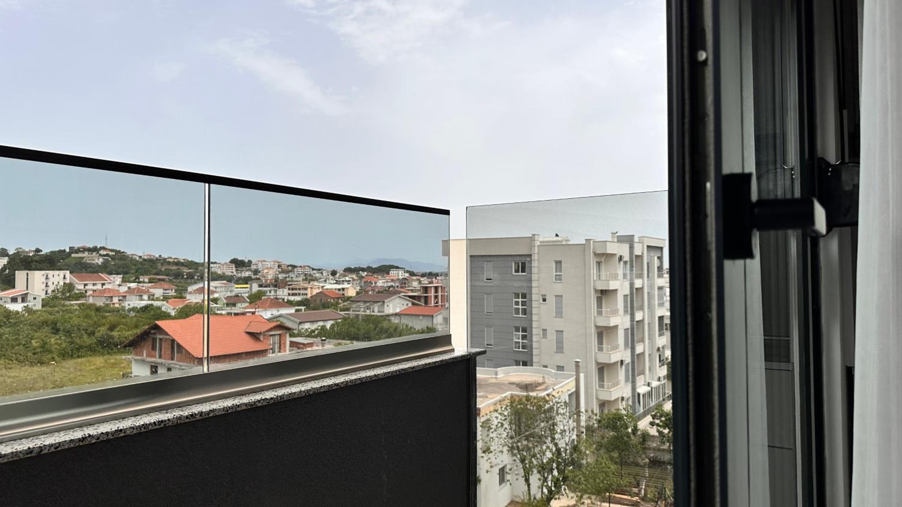 Sublime one-bedroom apartment nr1 view 2