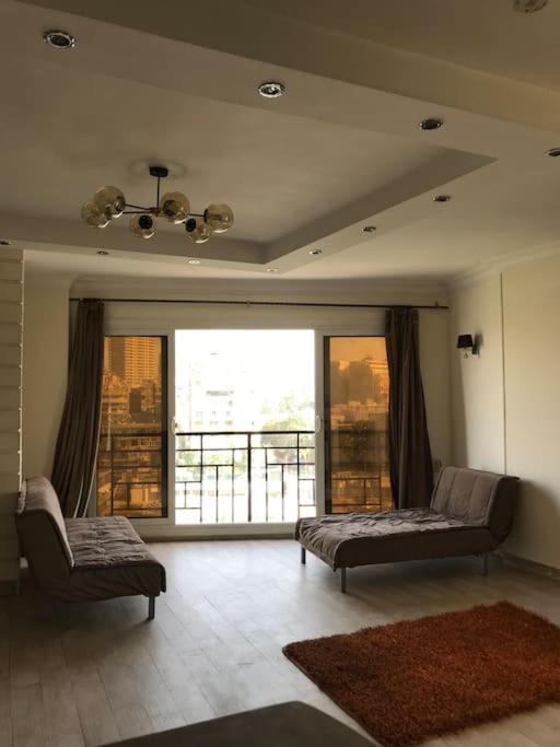 Apartment overlooking the Nile