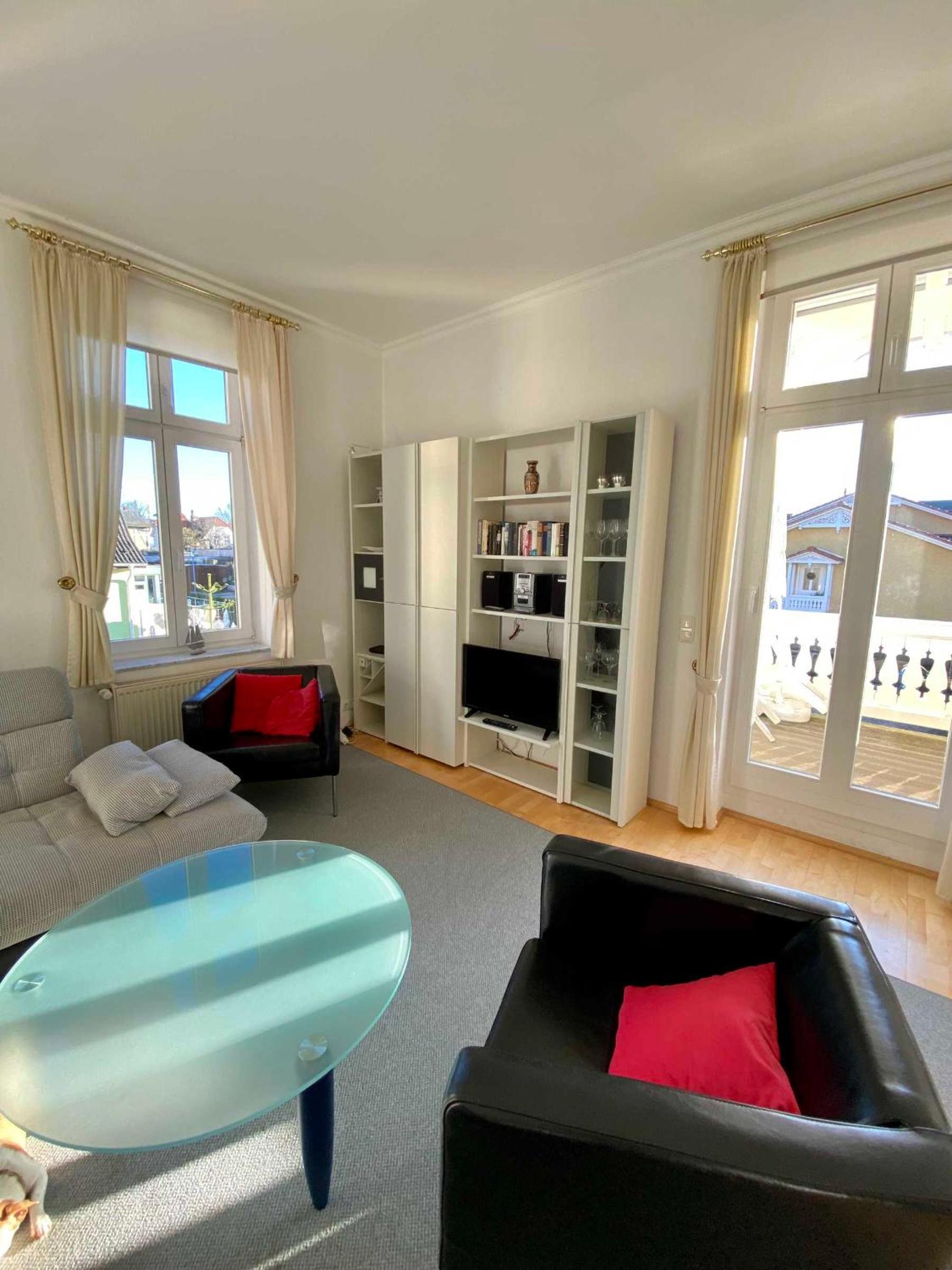 DEB 042 Ferienwohnungen im Ostseebad Göhren Villa