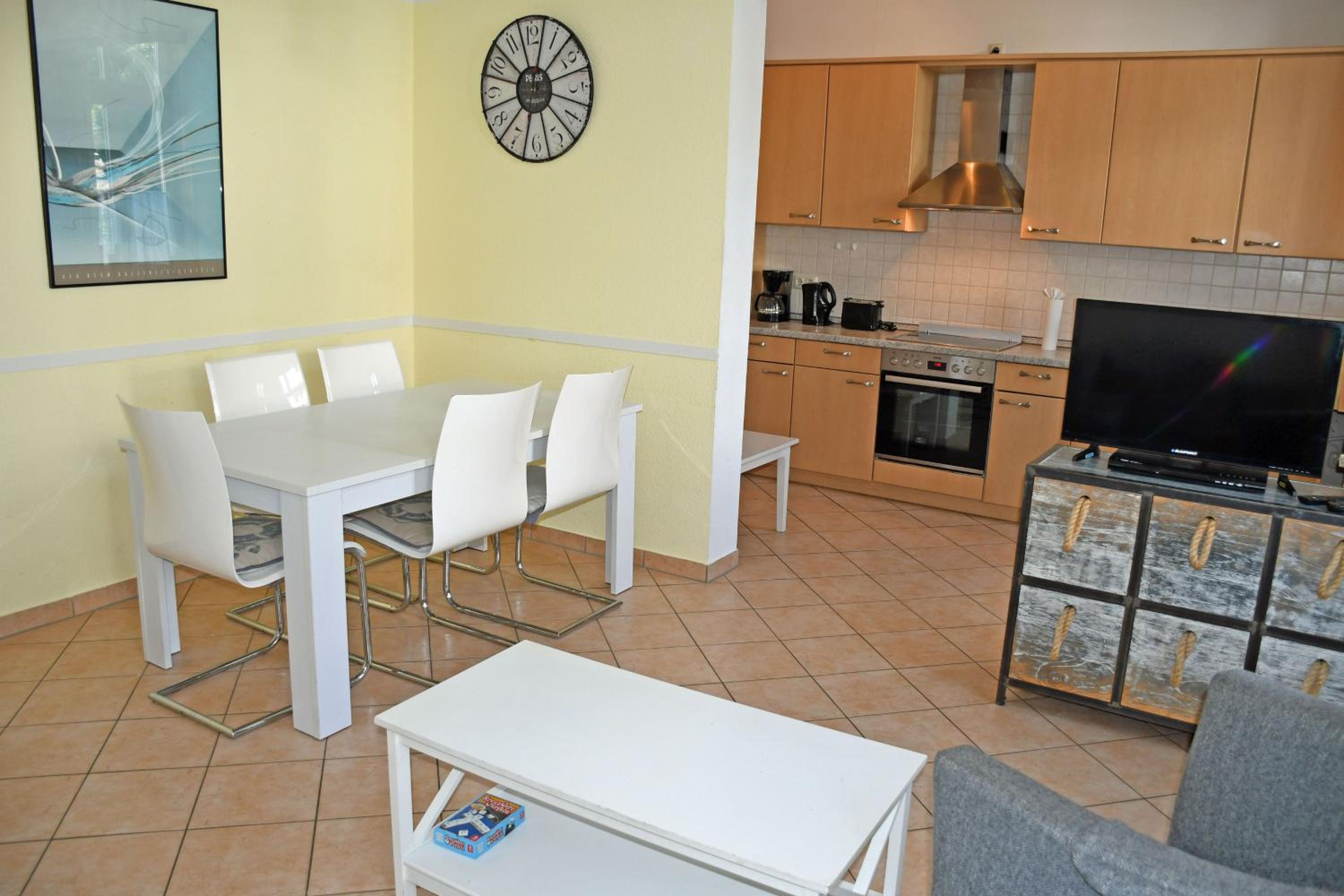 DEB 042 Ferienwohnungen im Ostseebad Göhren Villa