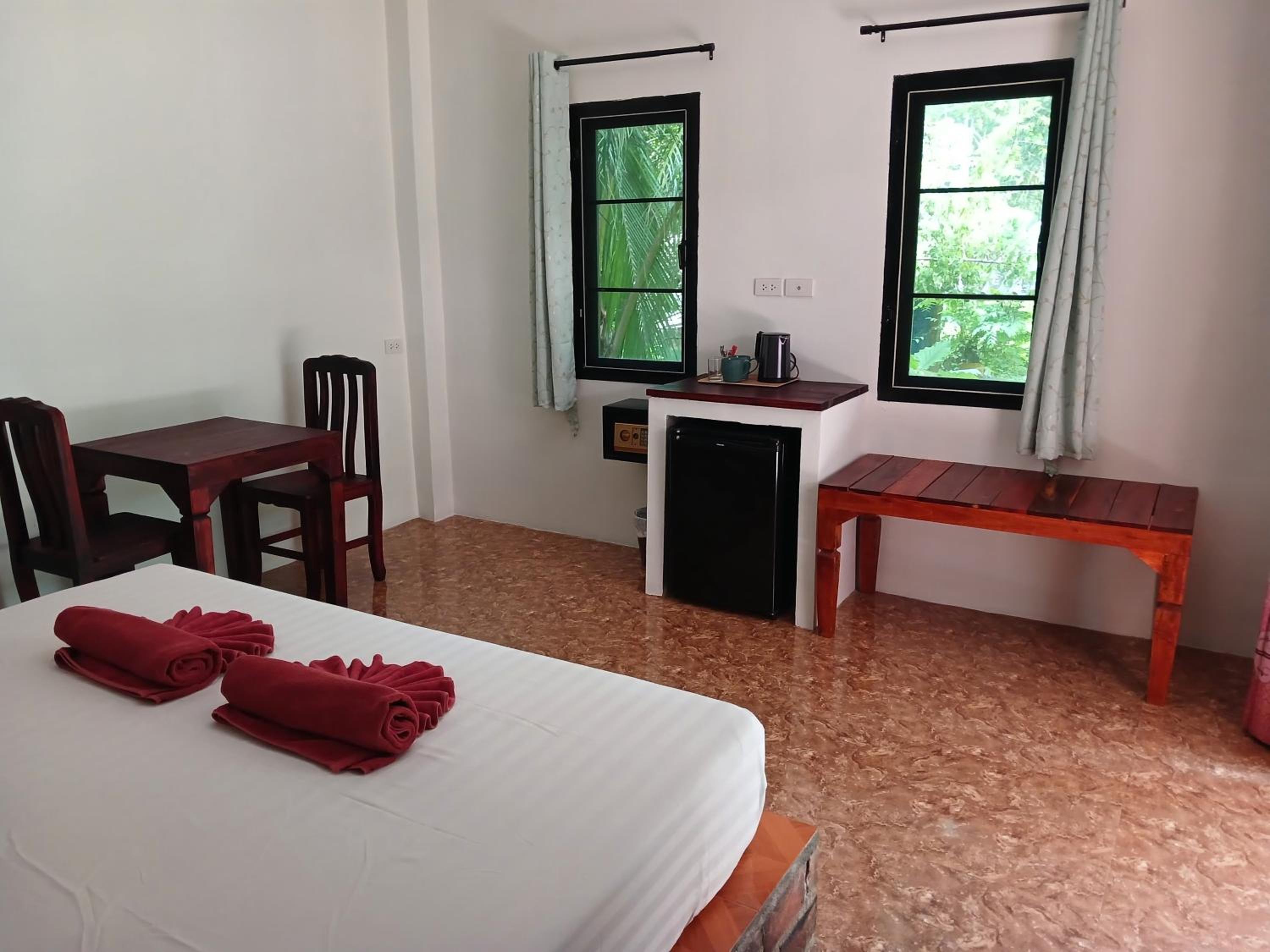 Baan Long Beach