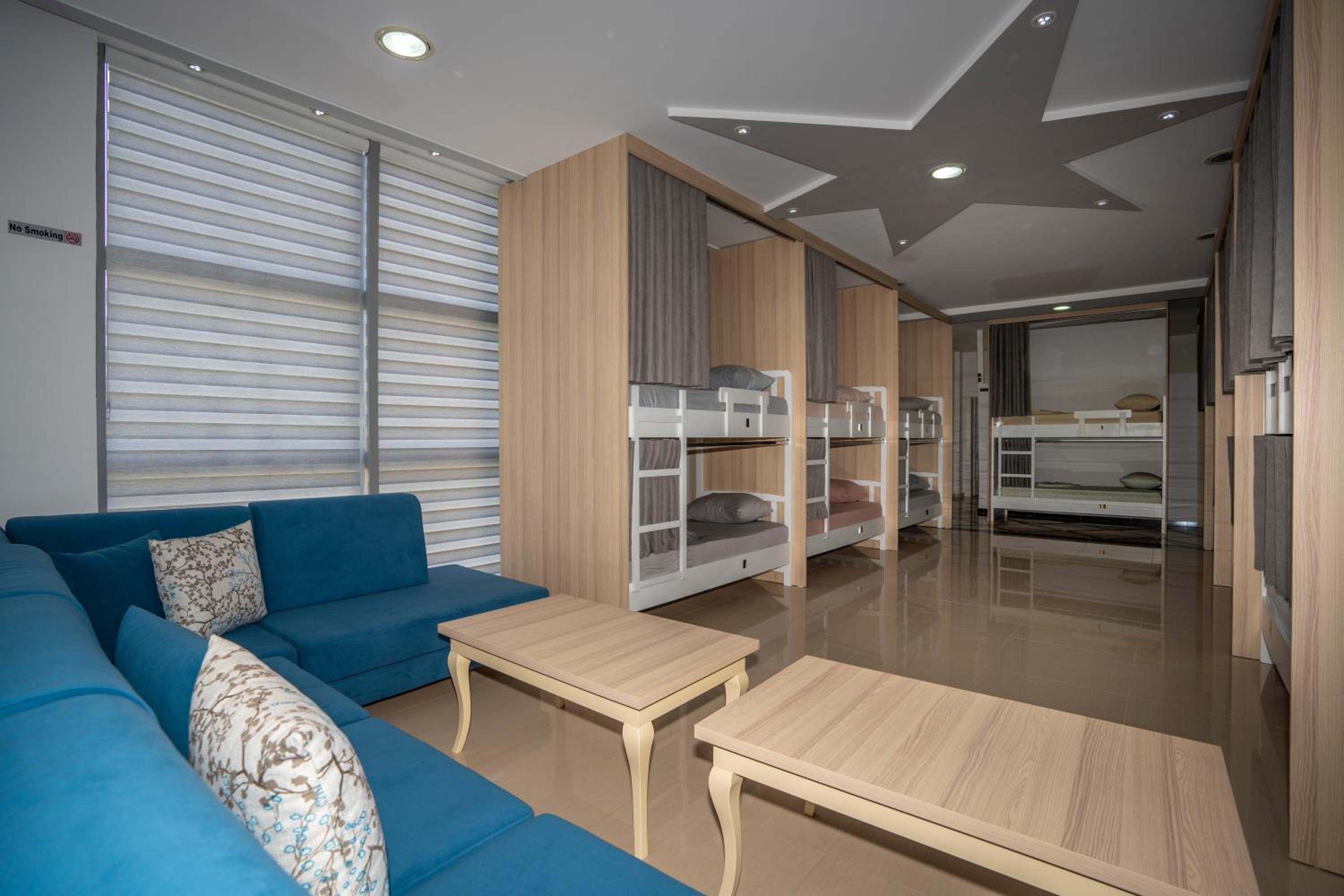Hostel Mani