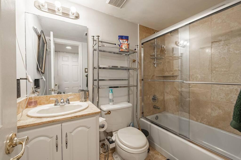 Cozy 1Bedroom Apartment in Dupont Circle, DC view 2