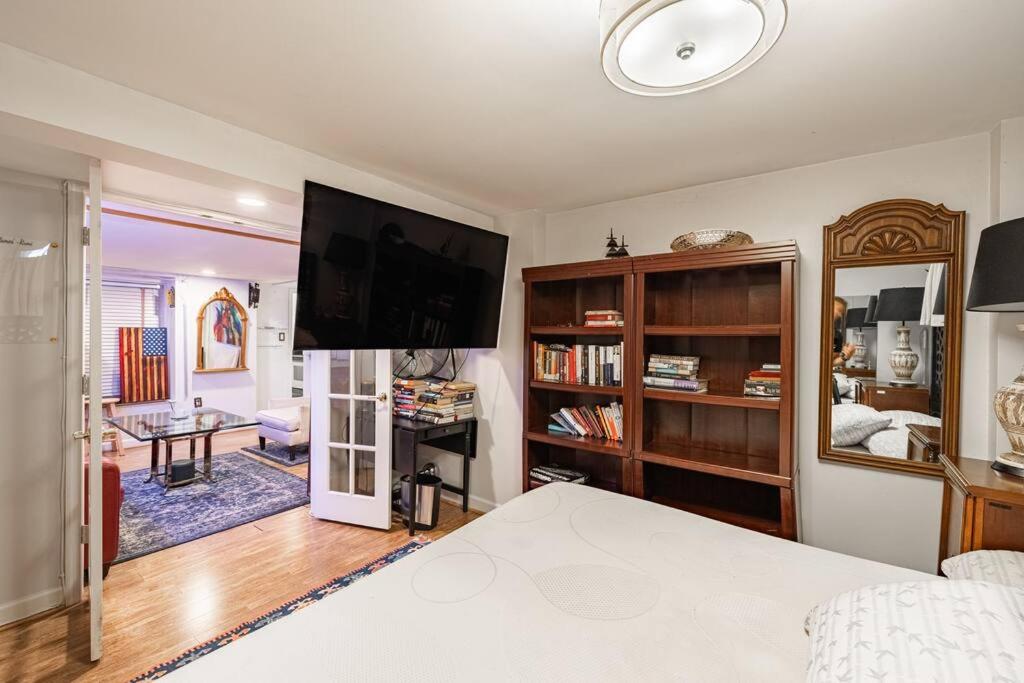 Cozy 1Bedroom Apartment in Dupont Circle, DC view 4