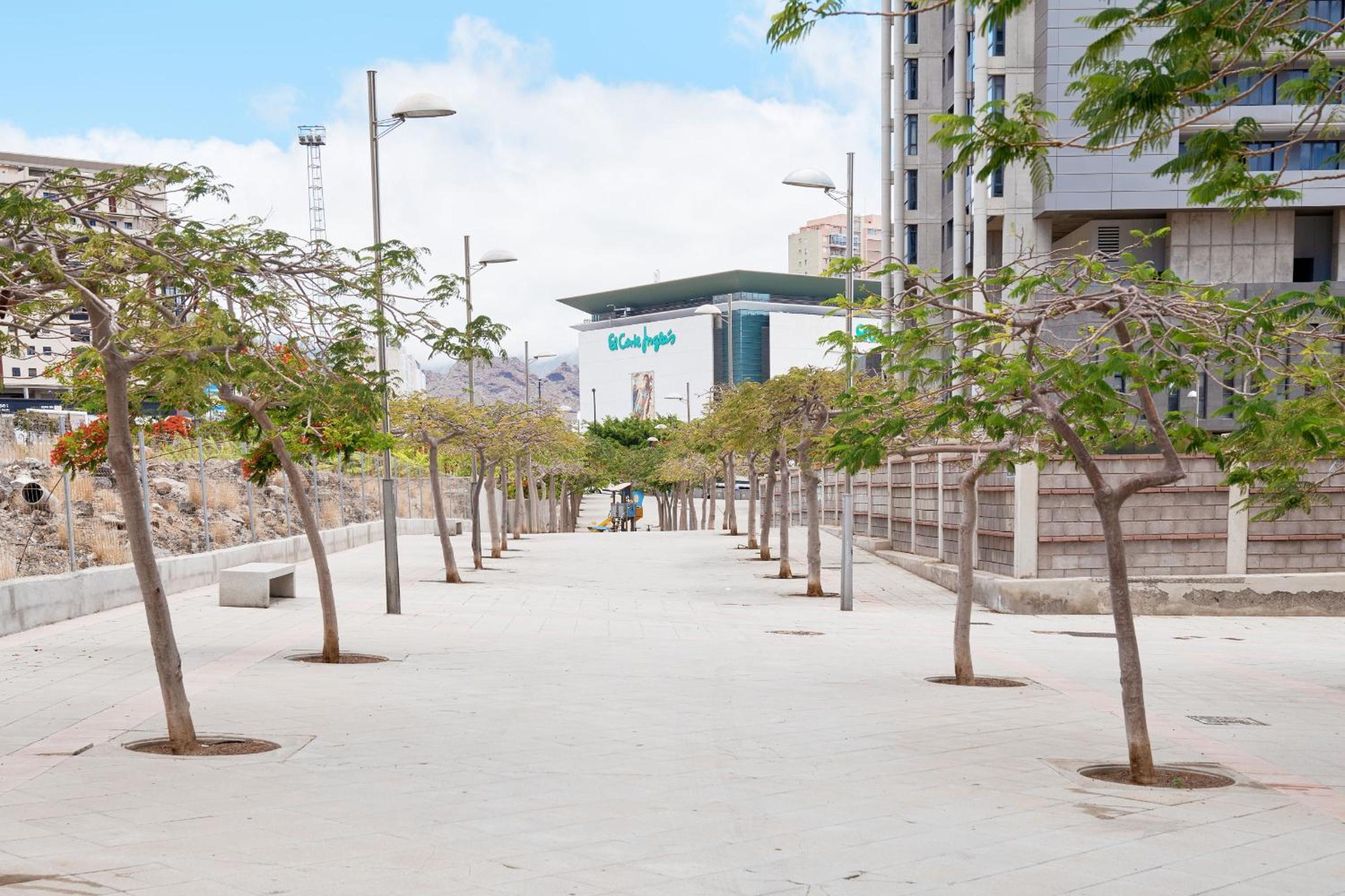 EDEN RENTALS Altavista Suites Apto Torre 1 view 4