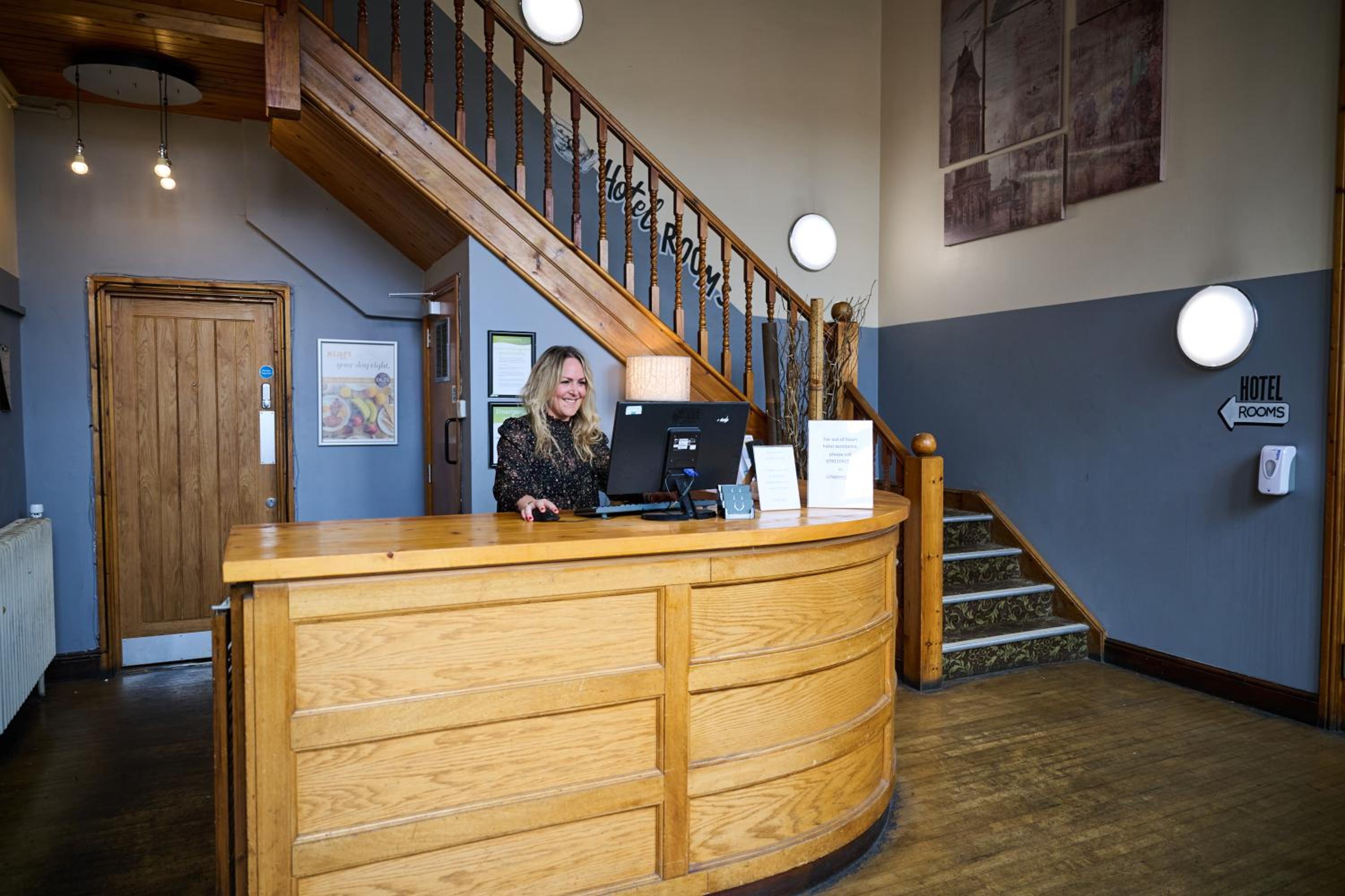Newmarket Vacations - White Hart, Newmarket by Marston's Inns - Property Image 7