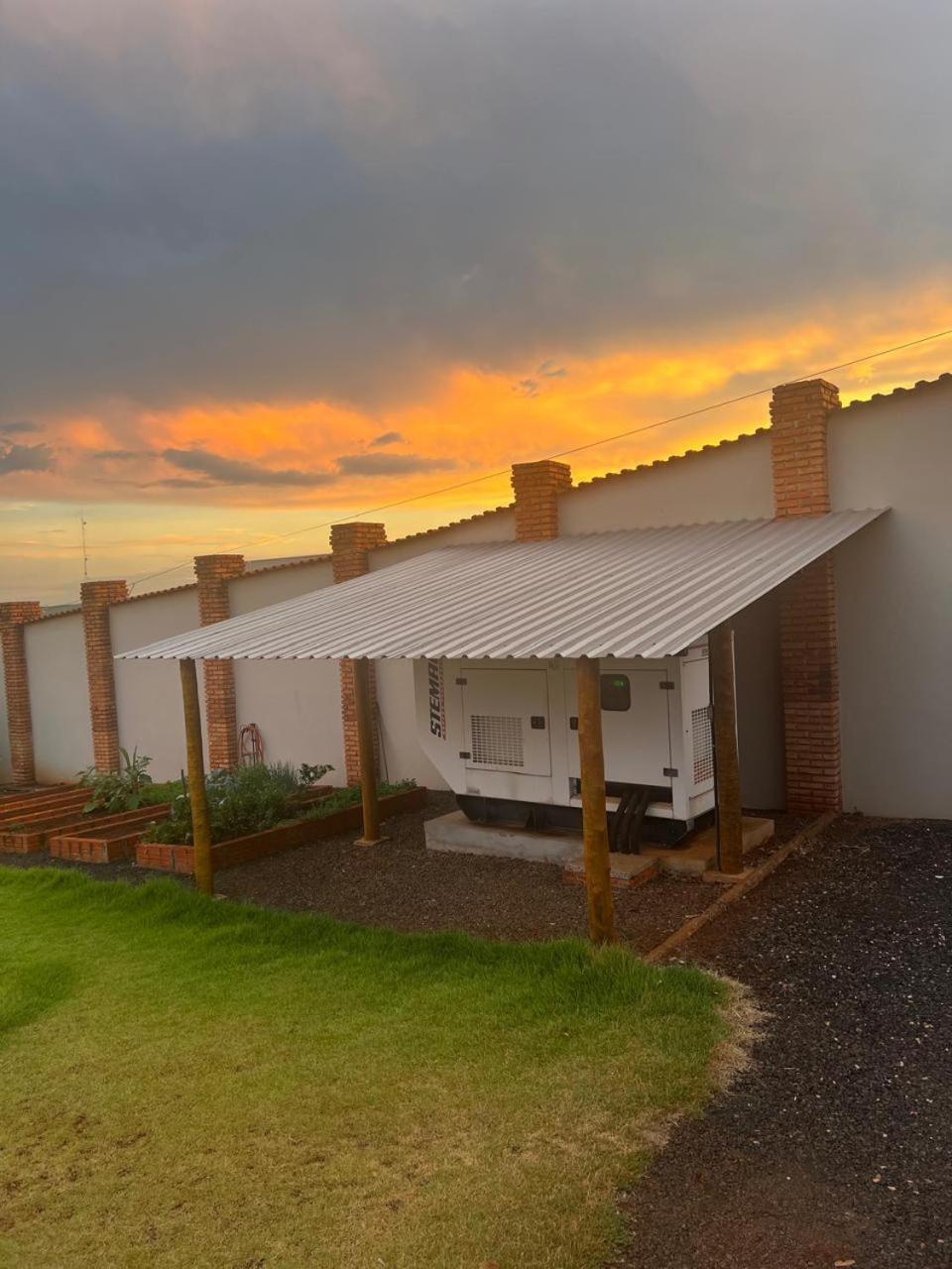 Status Motel Ourinhos