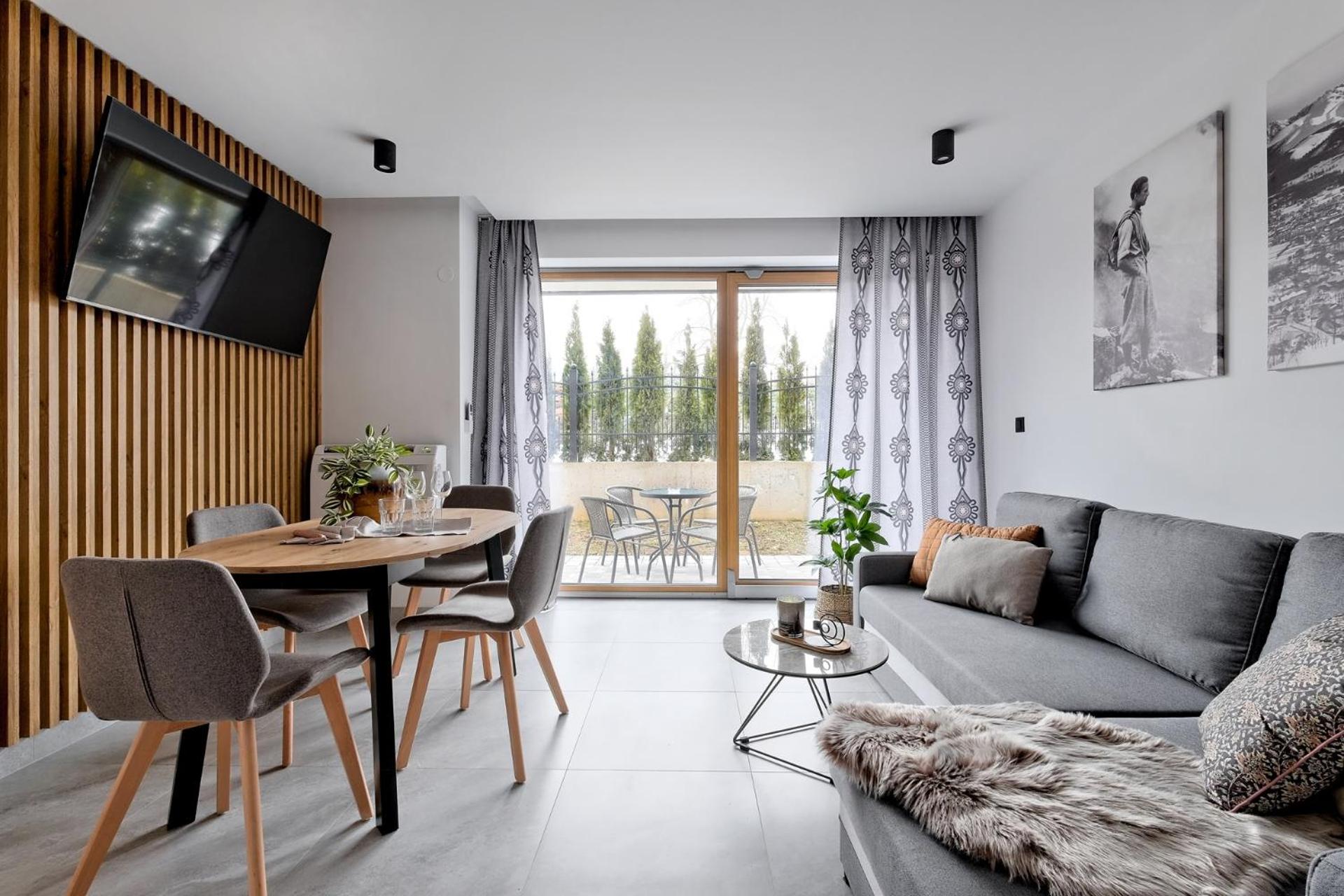 Księżycowe Apartamenty SPA - Mountain View by Golden Apartments
