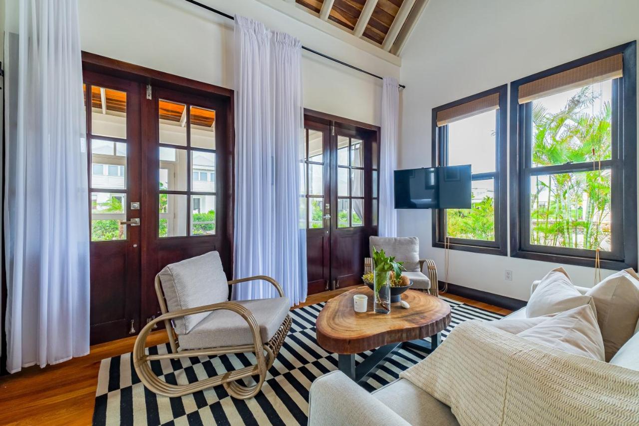 Coral Retreat and Pool Club at Mahogany Bay