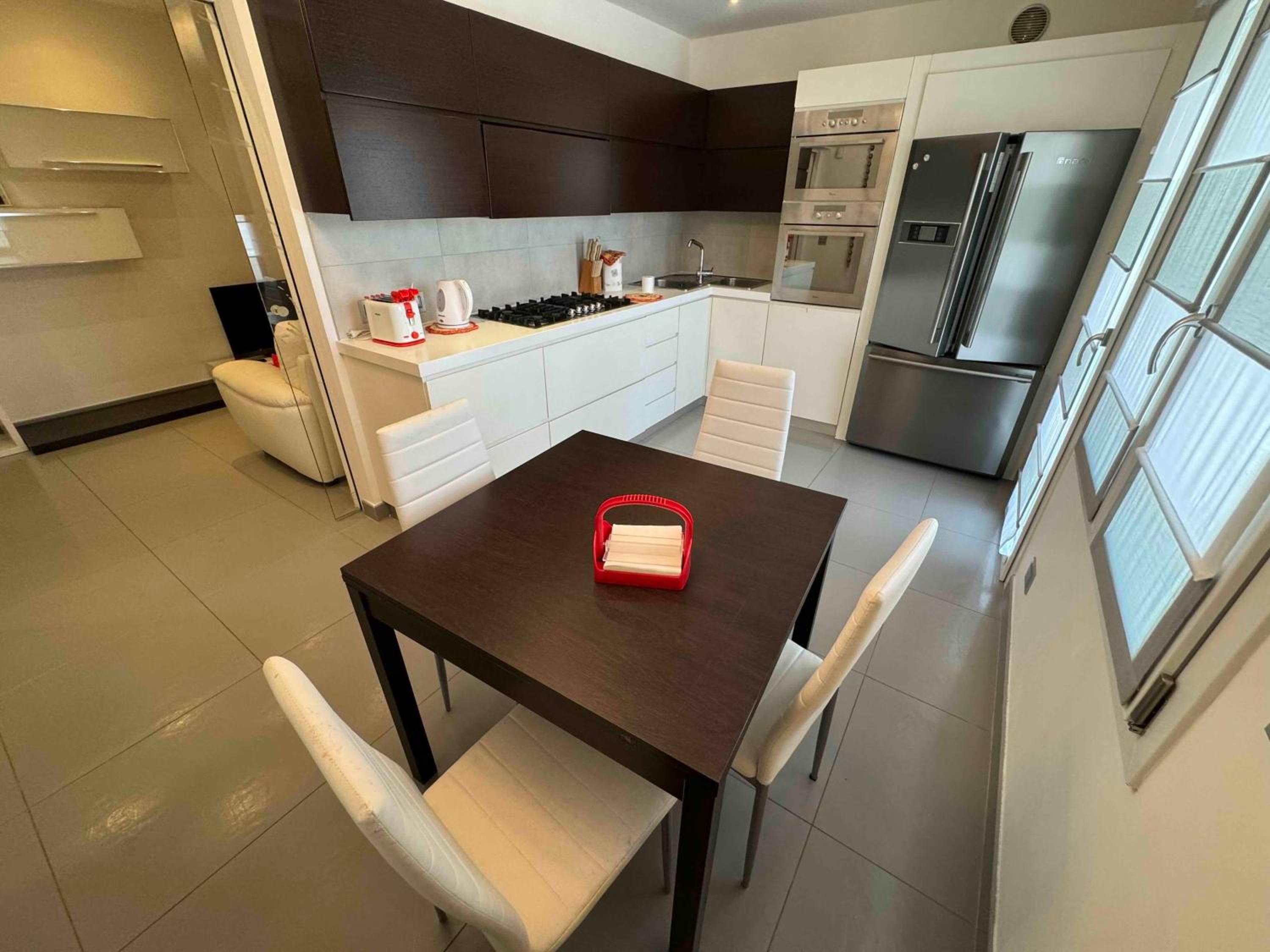 App4rent Grey - family apartment view 5