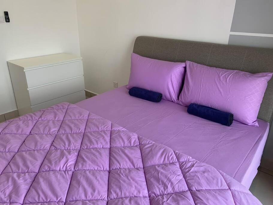 KLCC view luxury service apartment Trion KL