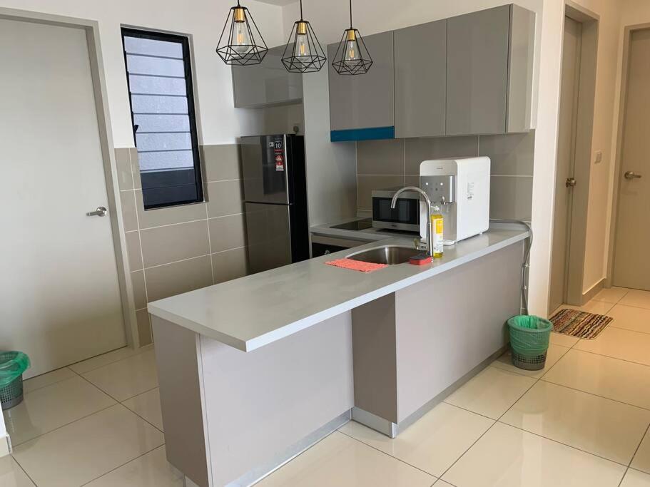 KLCC view luxury service apartment Trion KL