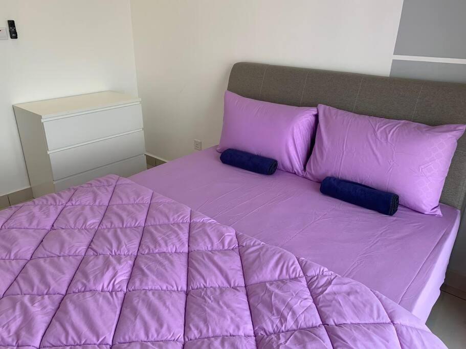 KLCC view luxury service apartment Trion KL