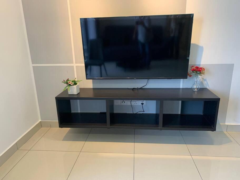 KLCC view luxury service apartment Trion KL