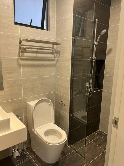 KLCC view luxury service apartment Trion KL