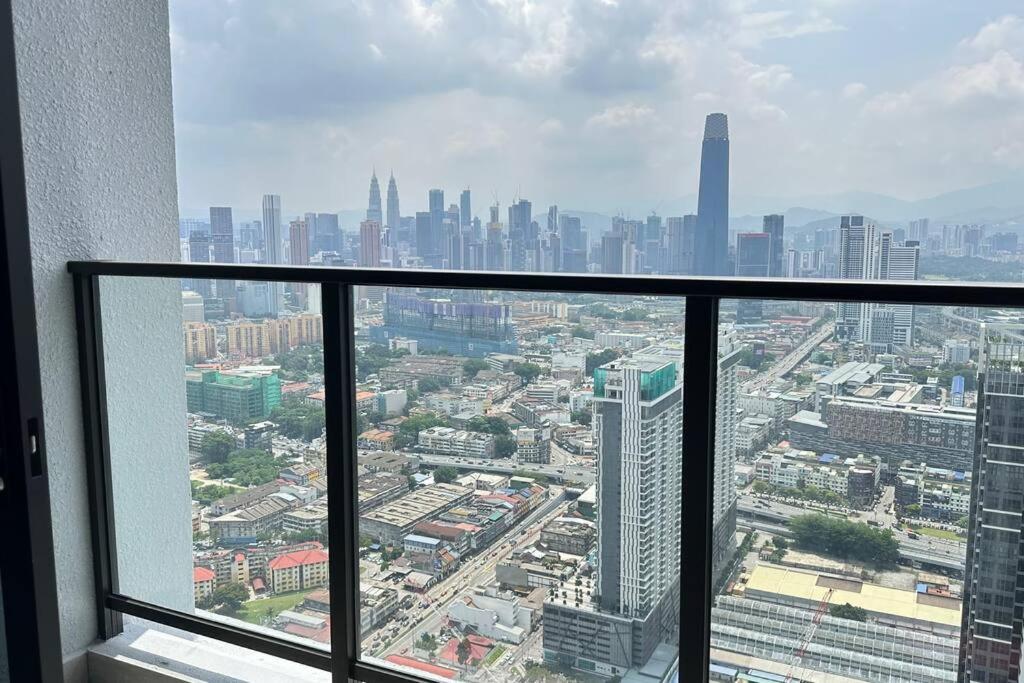 KLCC view luxury service apartment Trion KL