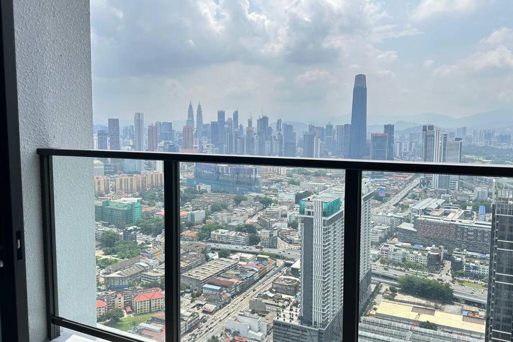 KLCC view luxury service apartment Trion KL