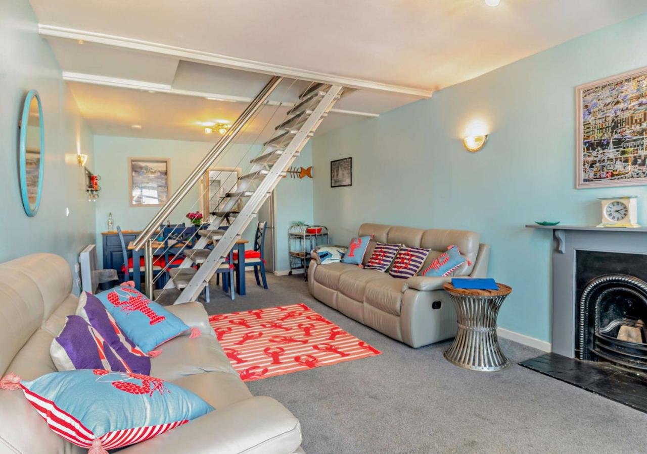 3 Bed in Kingswear oc-a29168