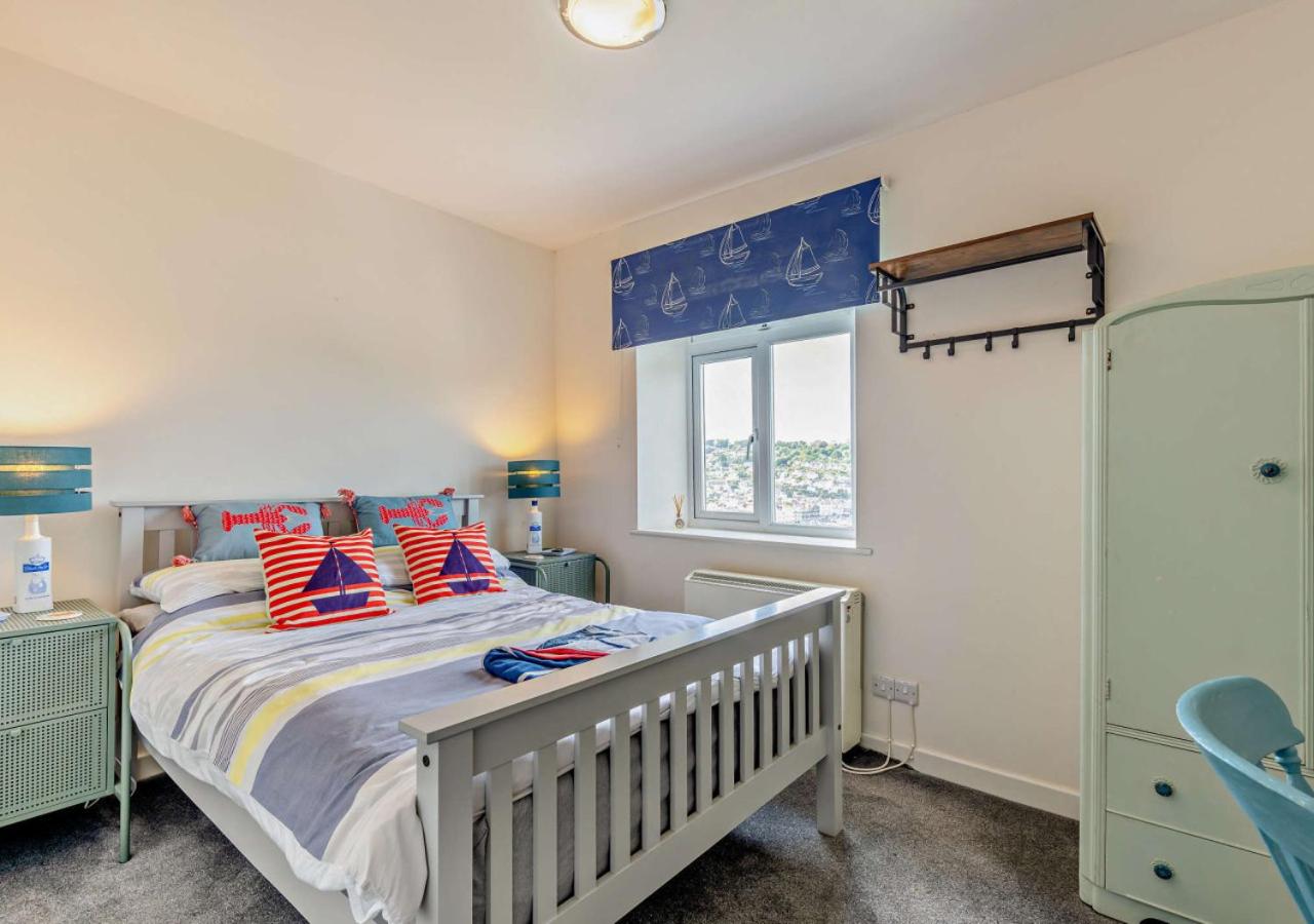 3 Bed in Kingswear oc-a29168