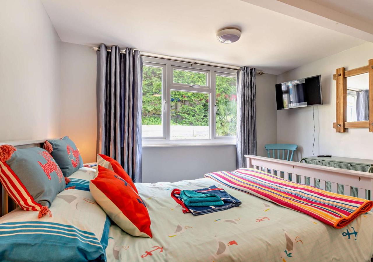 3 Bed in Kingswear oc-a29168