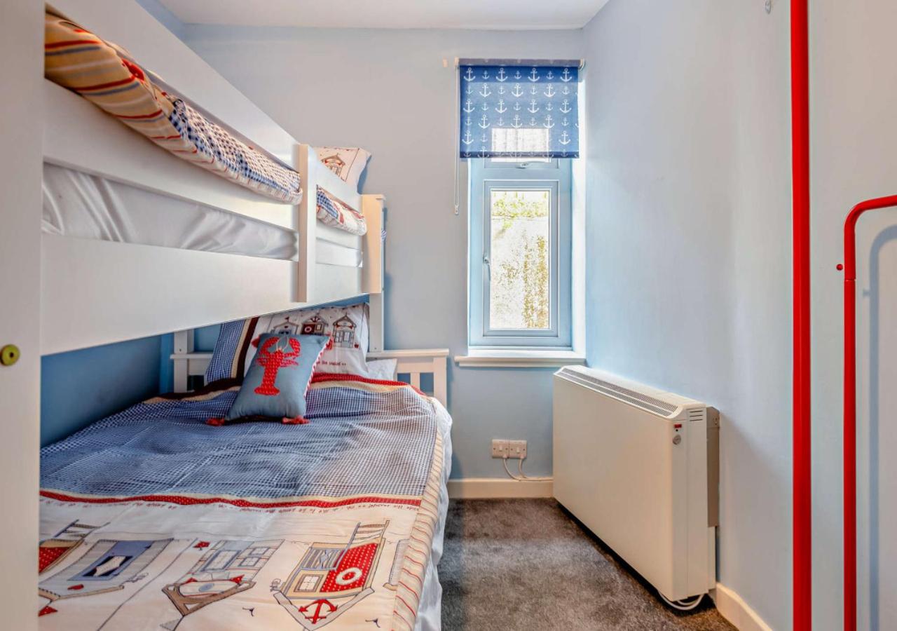 3 Bed in Kingswear oc-a29168