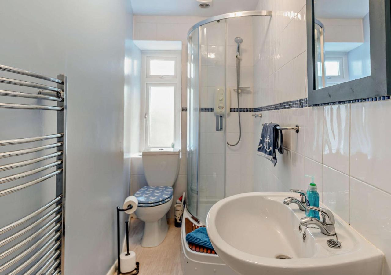 3 Bed in Kingswear oc-a29168