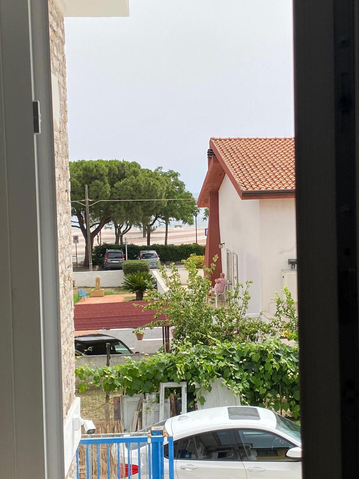 Al Mare Fuori