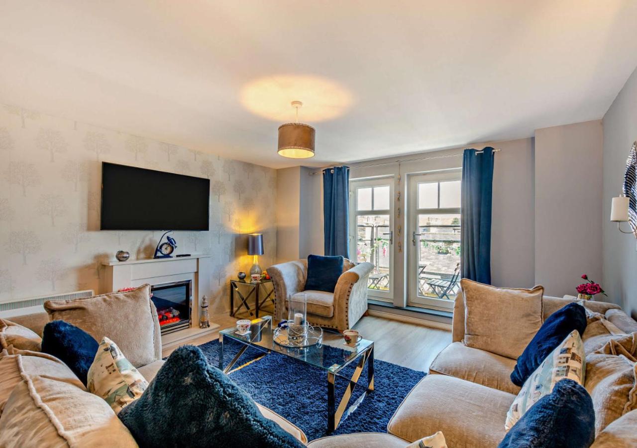 3 Bed in Whitby oc-f29650 view 2