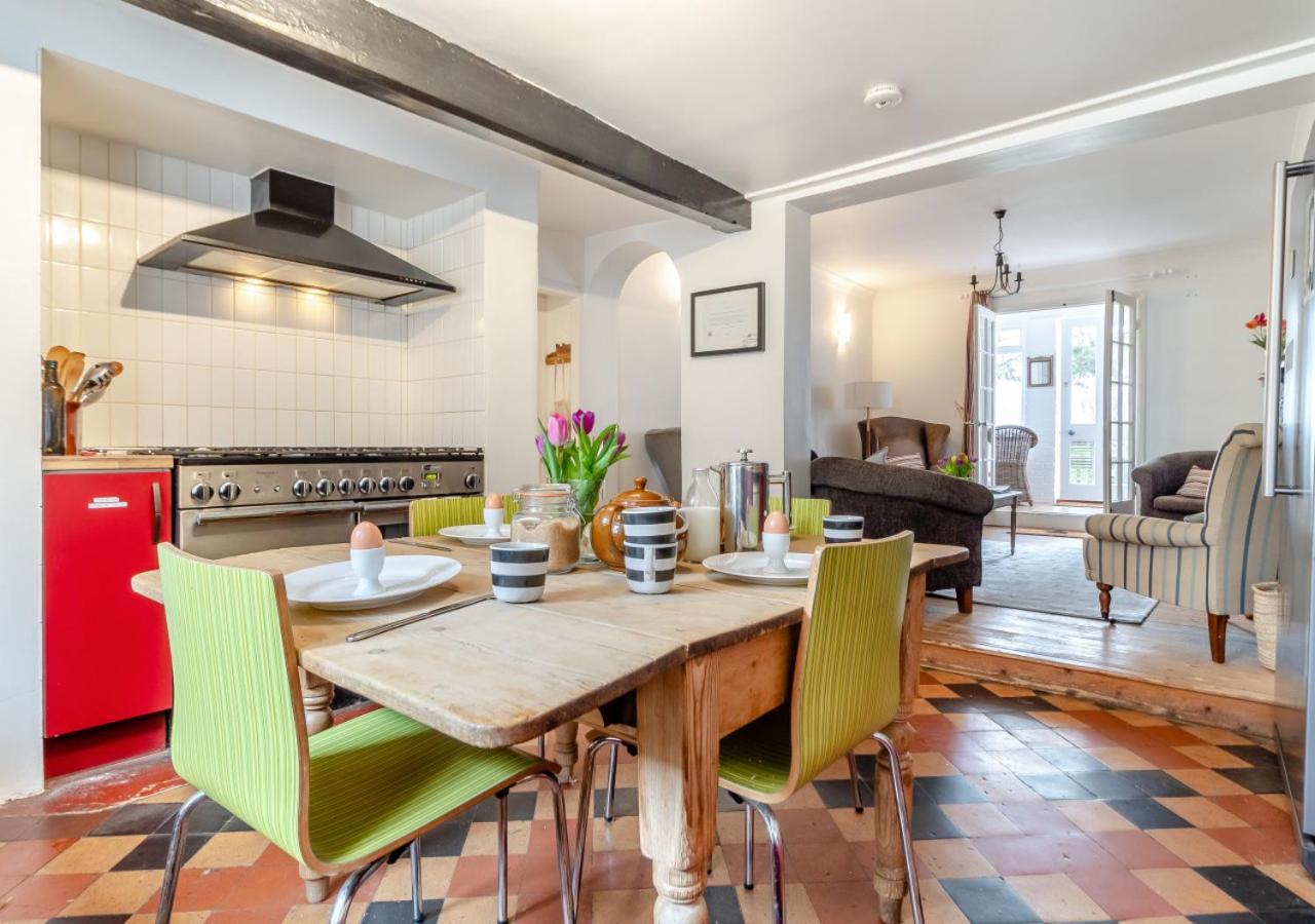 6 Bed in Southwold oc-see