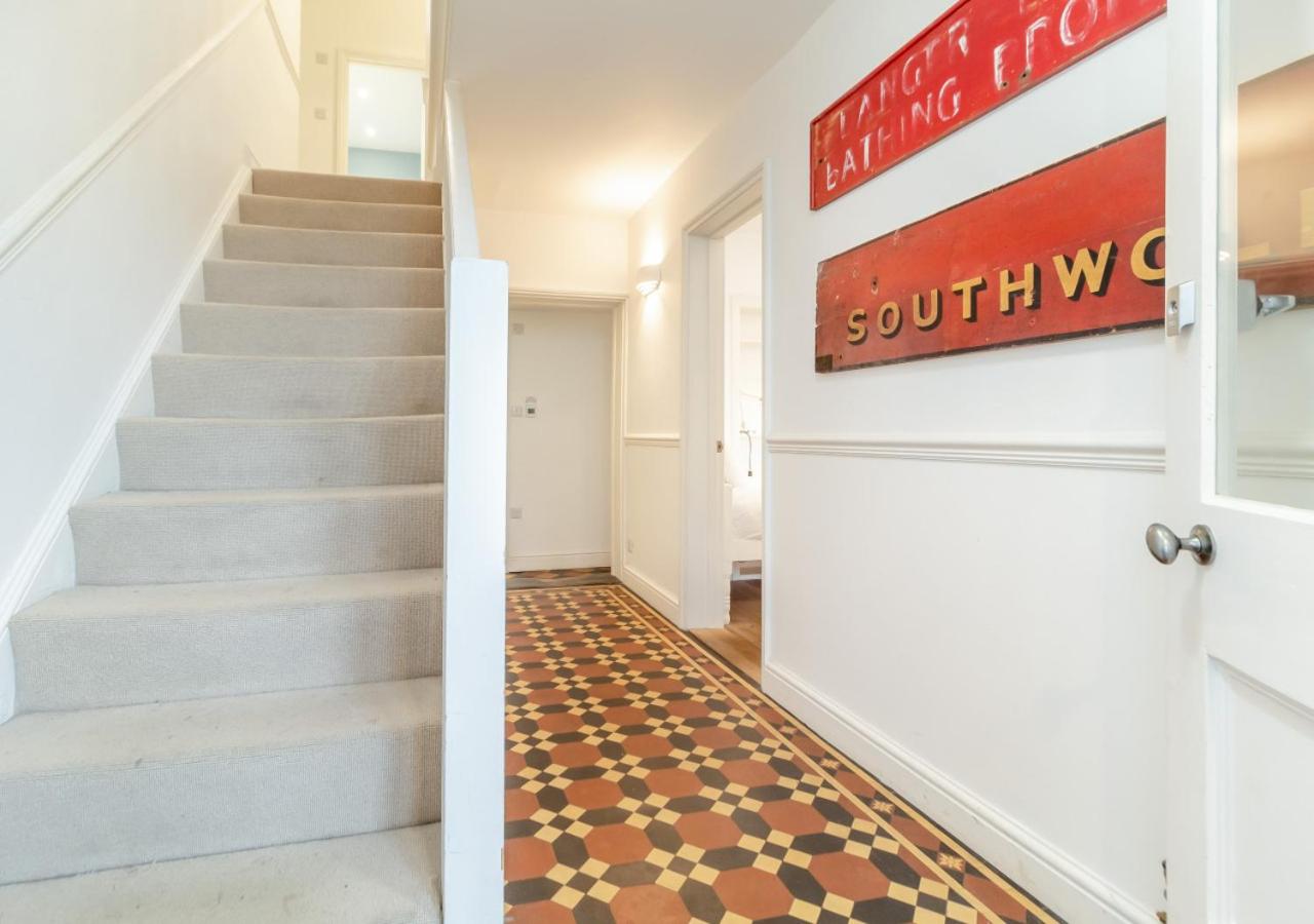 6 Bed in Southwold oc-see